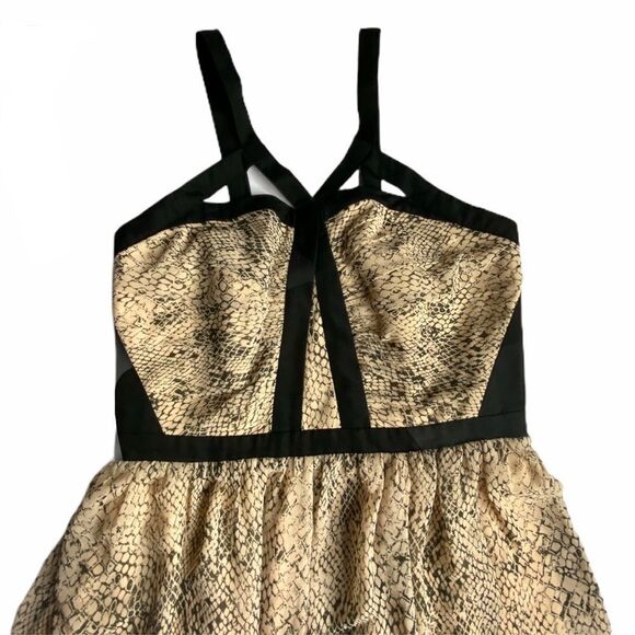 NWT Coast Women's Snake Print Floaty Strappy Fit & Flare Dress Blush Pink Size 4 - Picture 8 of 12